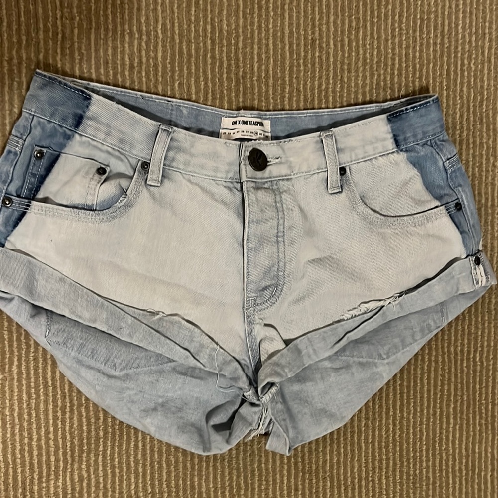One Teaspoon BANDIT Shorts size 29 (lightly worn)